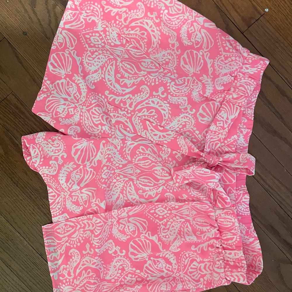 Lilly Shorts NWOT